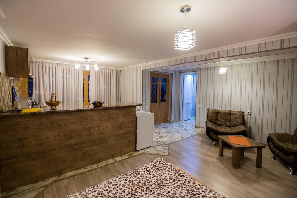 Apartamenti Gomi 17 트빌리시 외부 사진